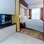 Grand Boutique رشيشوف