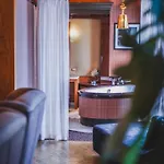 Hotel Grand Boutique