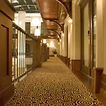 فندق Grand Boutique 4*