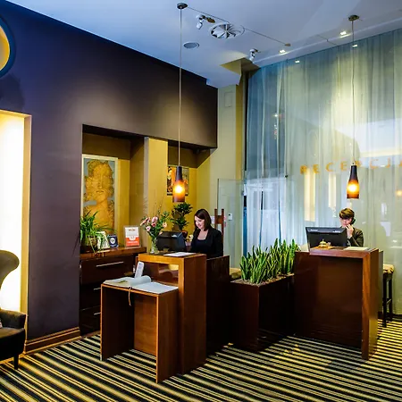 Grand Boutique Hotel 4*