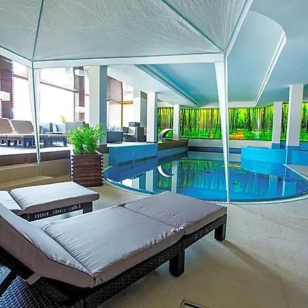 Hotel Grand Boutique 4*