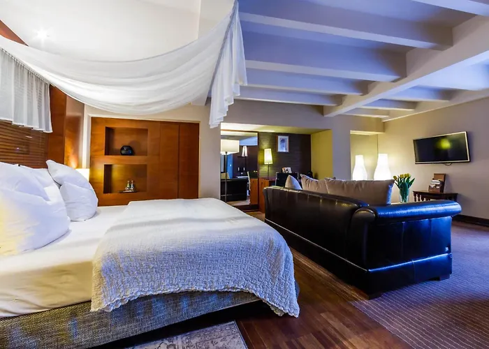 Grand Boutique رشيشوف