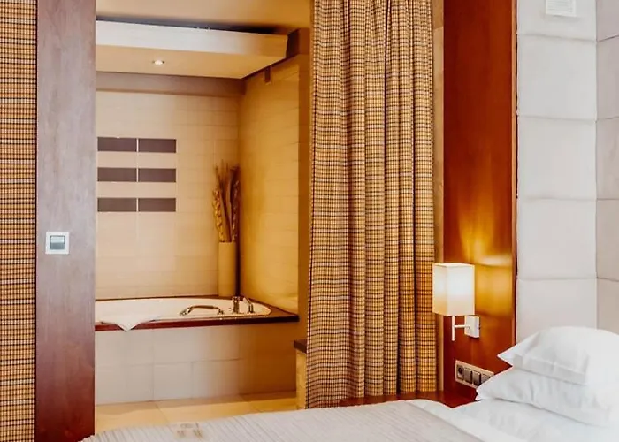 Grand Boutique فندق رشيشوف