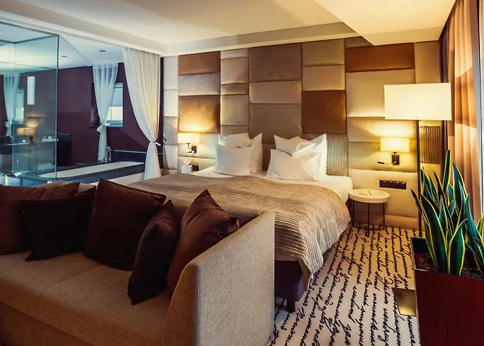 Grand Boutique 4* رشيشوف