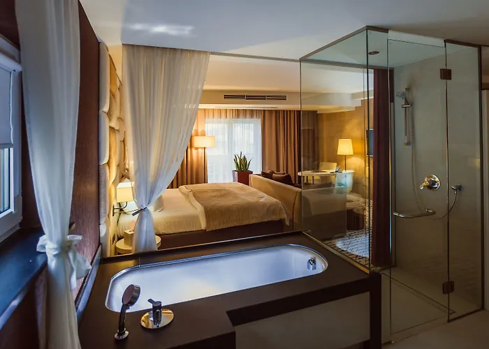 Grand Boutique 4* رشيشوف