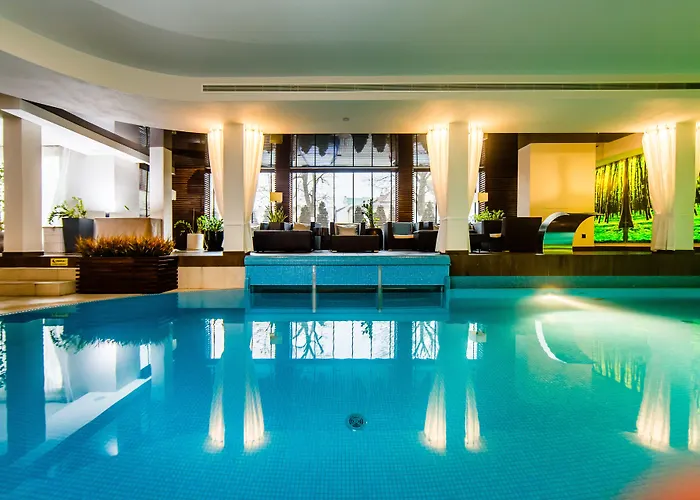 Grand Boutique فندق رشيشوف