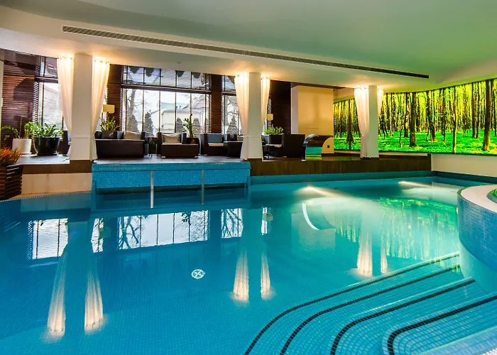 Grand Boutique فندق رشيشوف