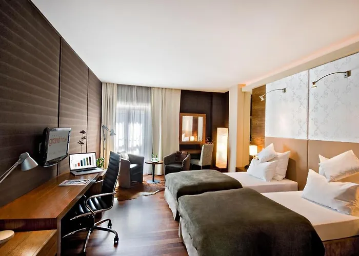 Grand Boutique فندق 4*